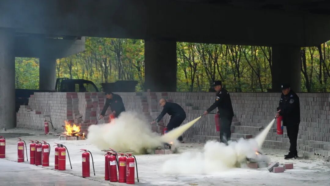 全民消防 安全至上——市城建集团开展“119消防日”宣传讲座暨安全演练活动